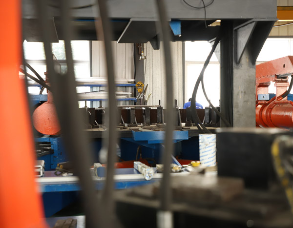 北京單元體幕墻型材拉彎質量控制與檢測方法 北京單元體幕墻型材拉彎質量控制與檢測方法