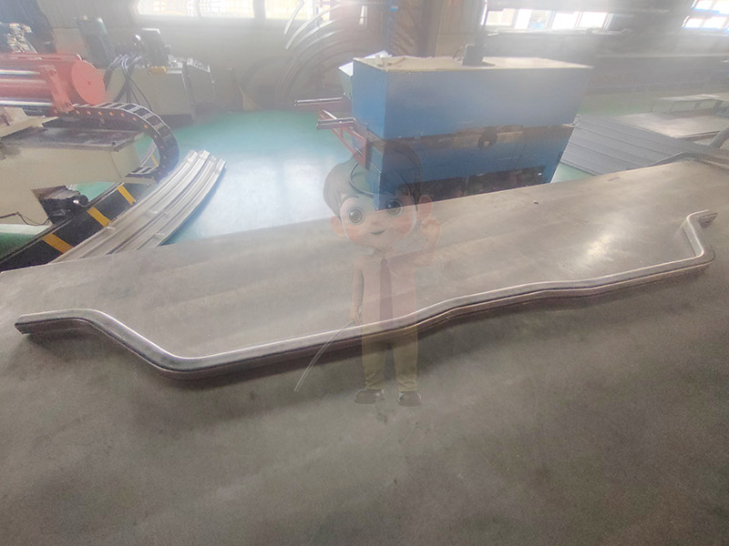 探索鋁包木型材拉彎的優勢與挑戰：在建筑行業中如何平衡美觀、功能性與可持續性，推動綠色建筑的發展