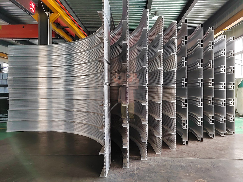 高精度北京拉彎加工解決方案：支持鋼材、鋁材與復合材料多類型彎曲加工