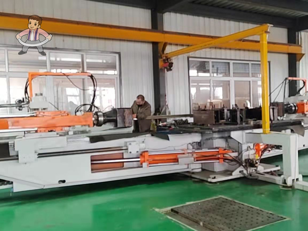 數(shù)控型材拉彎?rùn)C(jī)（二)