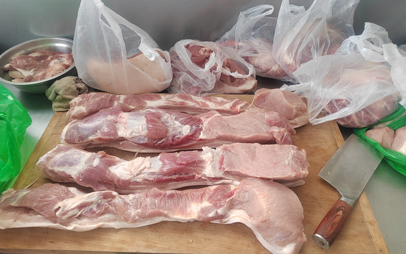 盛達偉業北京型材拉彎廠冬季關懷:發放勞動保護用品與組織聚餐活動的雙重溫暖 盛達偉業北京型材拉彎廠冬季關懷:發放勞動保護用品與組織聚餐活動的雙重溫暖